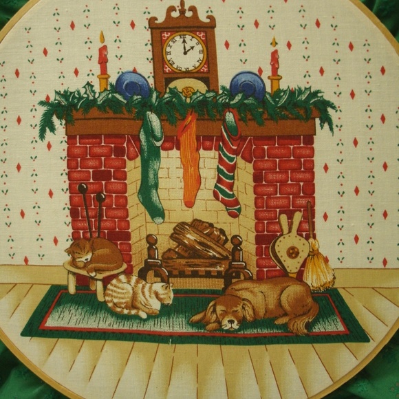 Handmade Embroidery Hoop Holiday Decoration - Picture 4 of 8